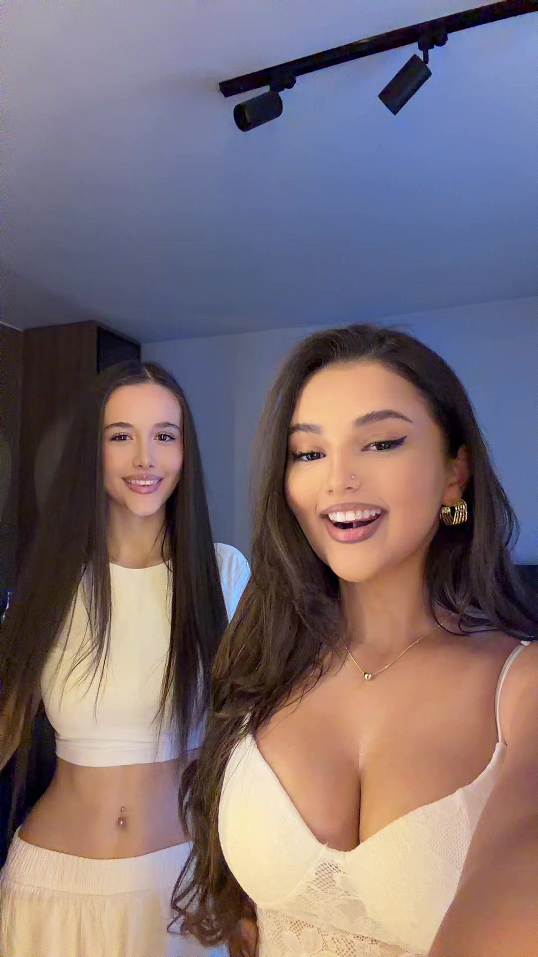 @EraBegolli