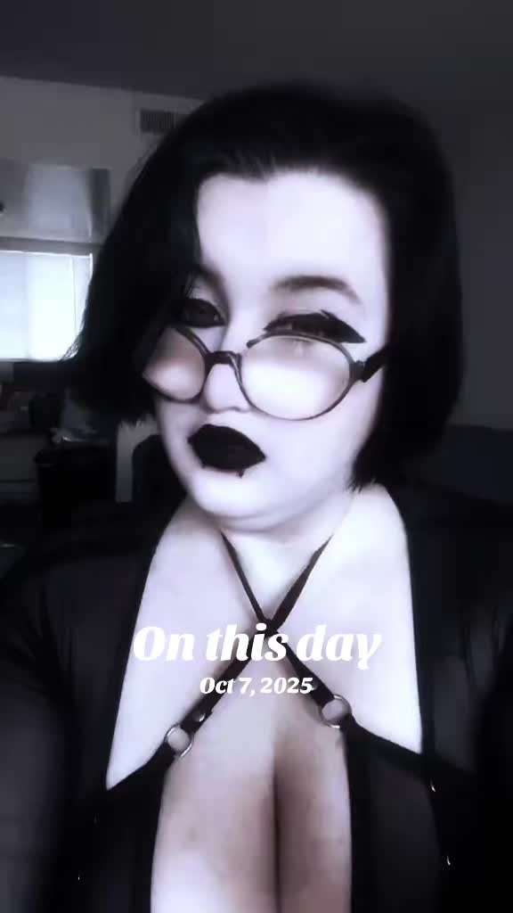 @sp00ky_treats