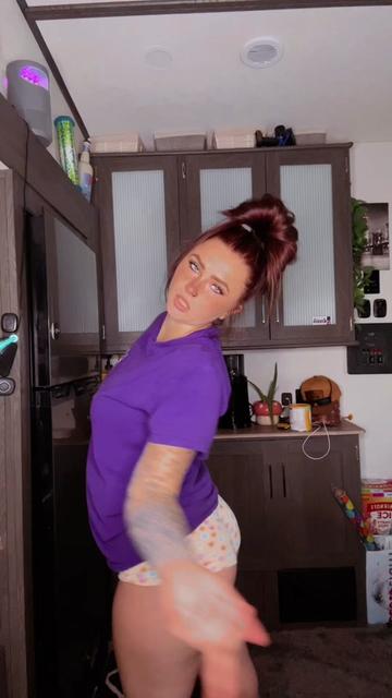 @Garden Girl Karlee ๐๐