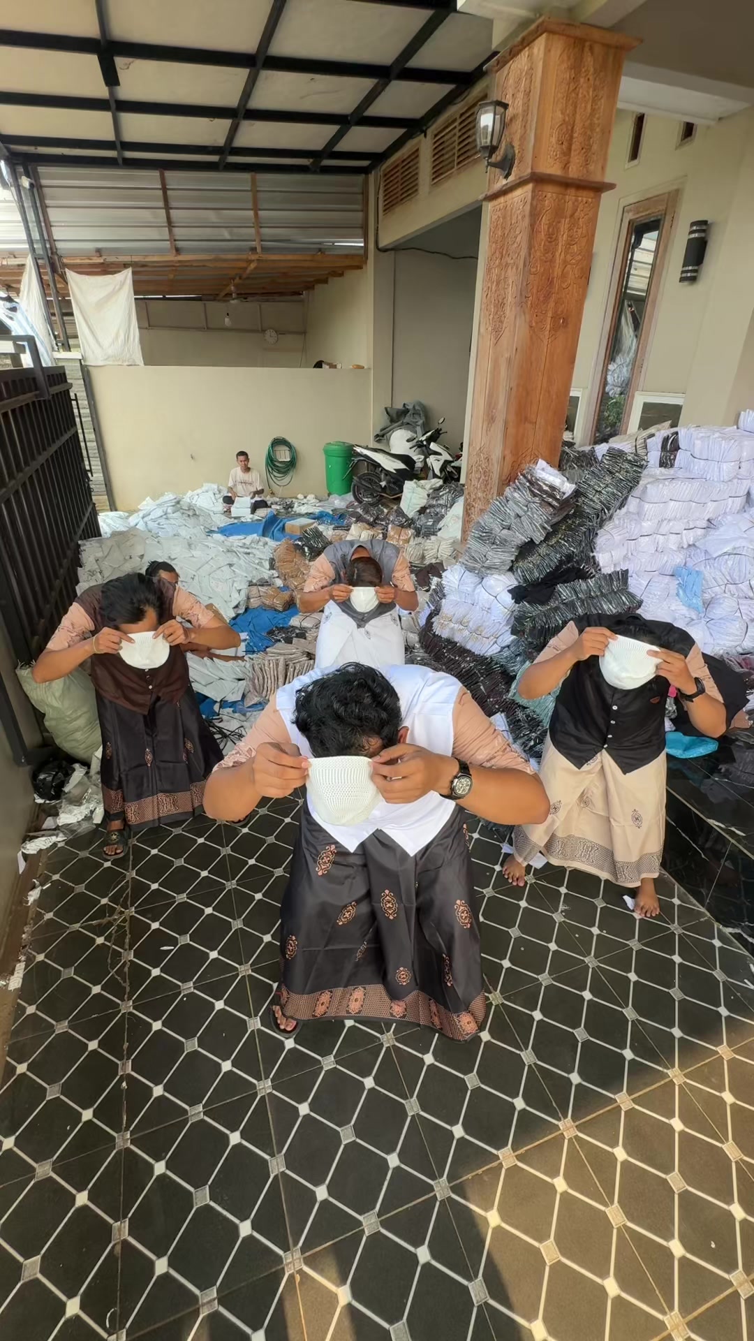 @Masbondit