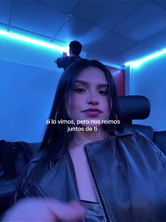 @roxxxi.gi