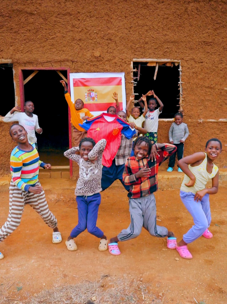 @Masaka Kids Africana