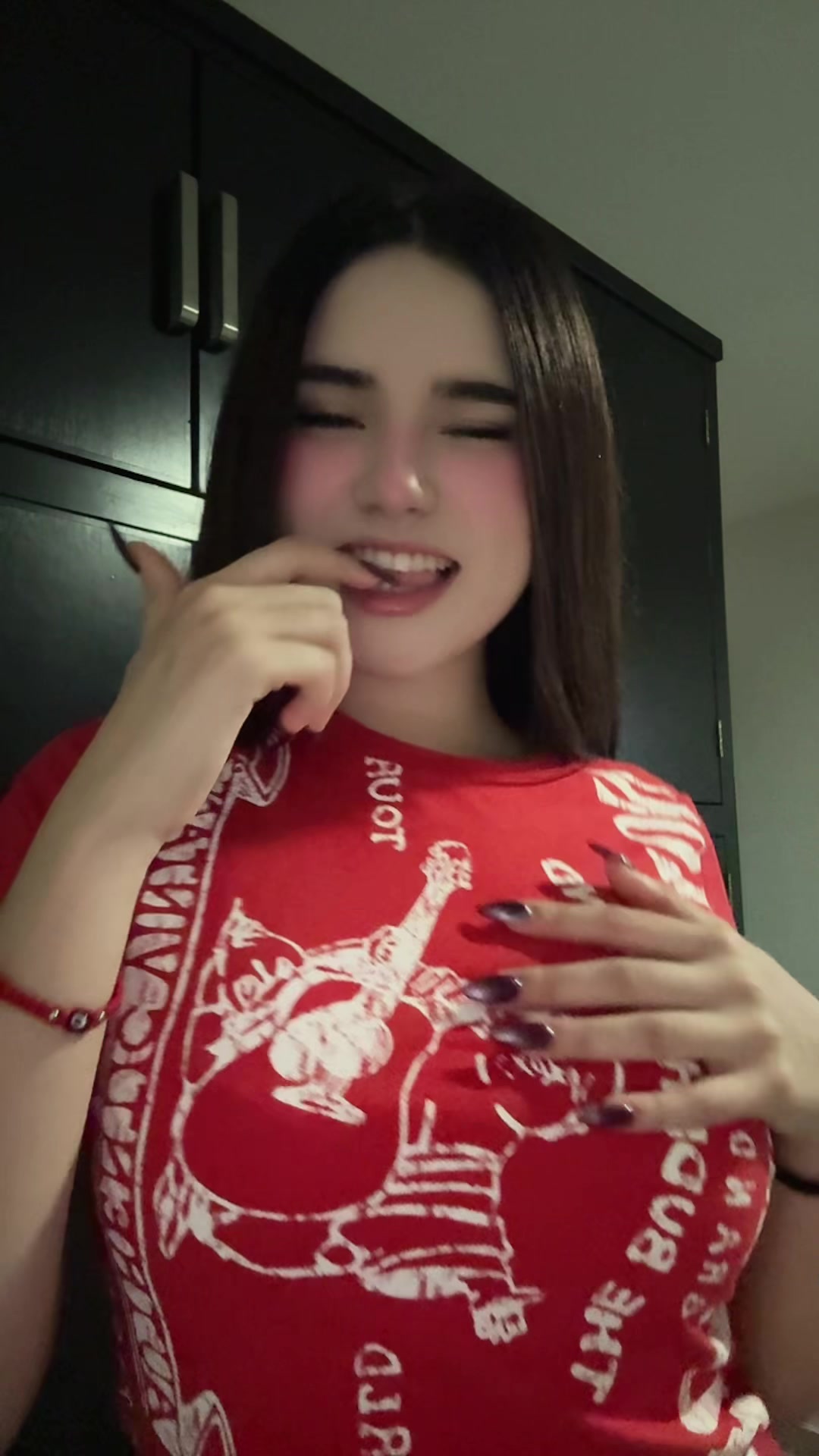@𝚃𝚑𝚎_𝚐𝚊𝚋𝚜 🍸🎱💄