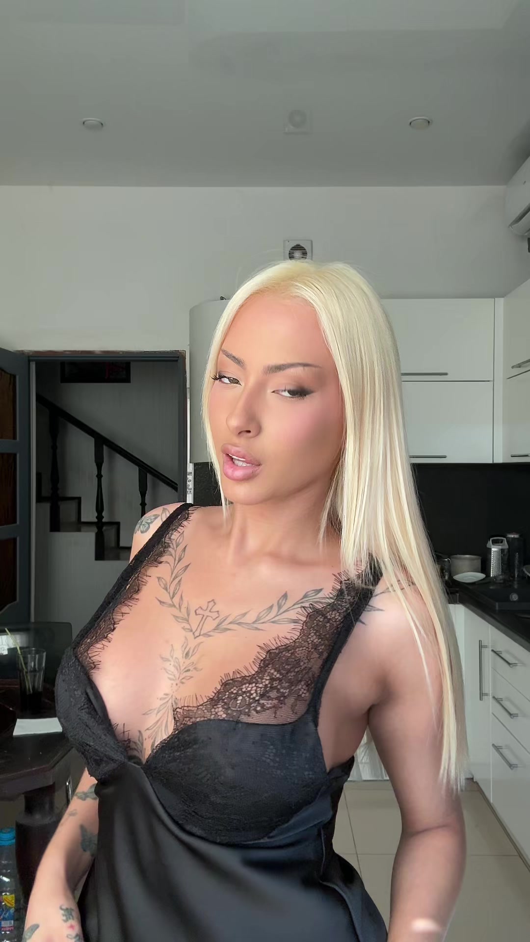 @milkerrykitty