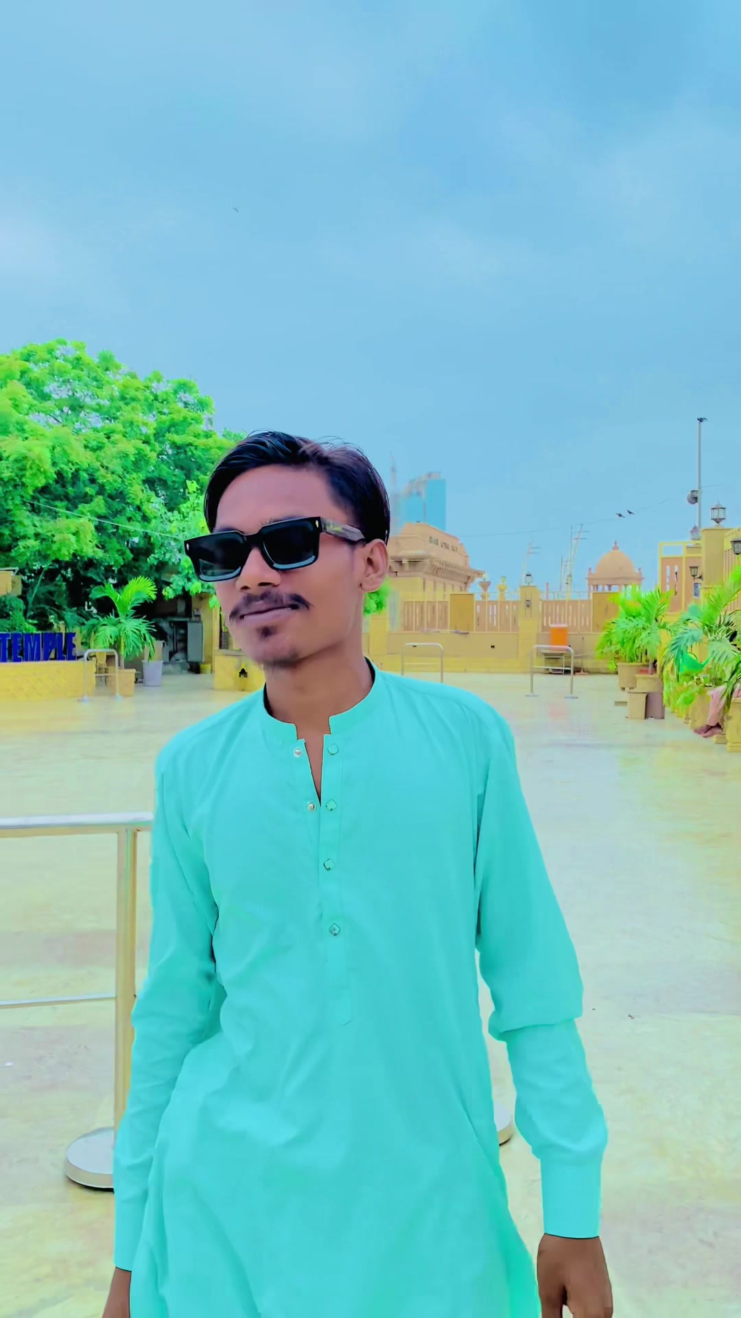 @Vikram karachi0