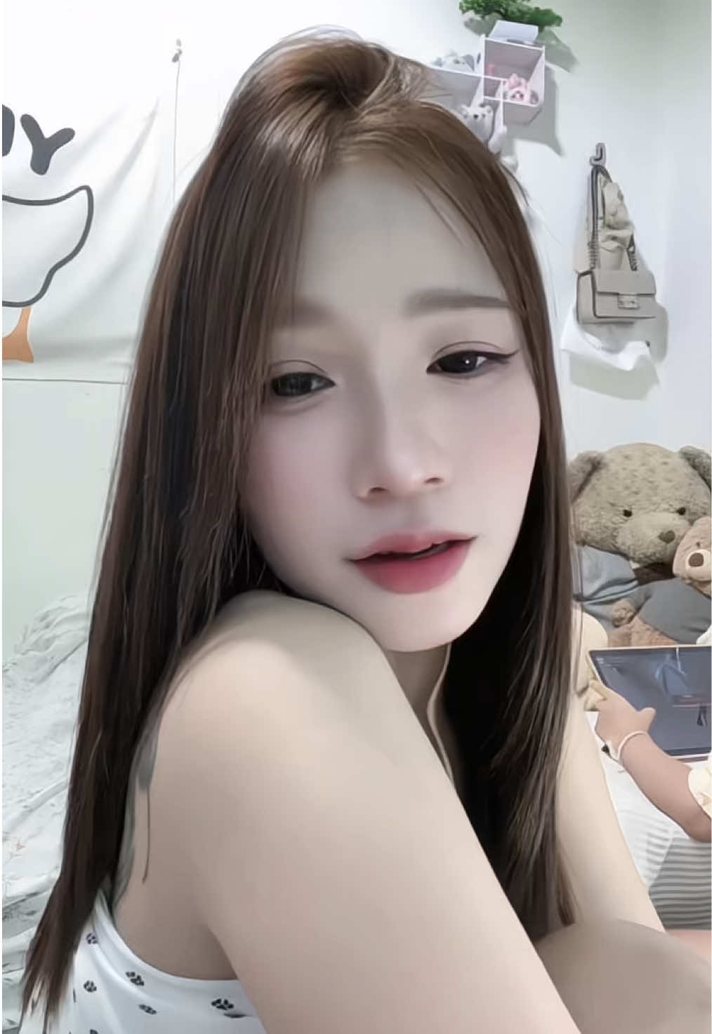@🐰