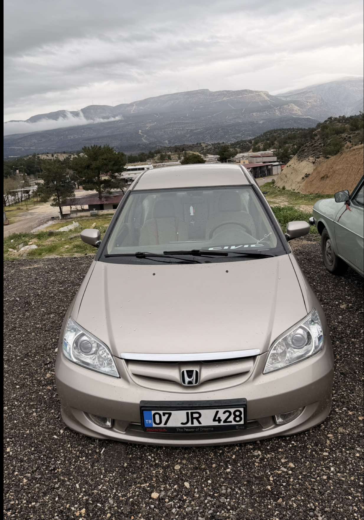 @hakanesref_