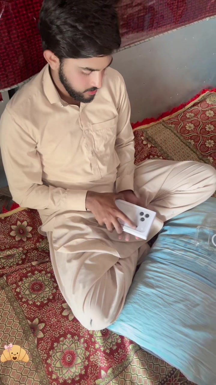 @😎شیراز بھٹی😎