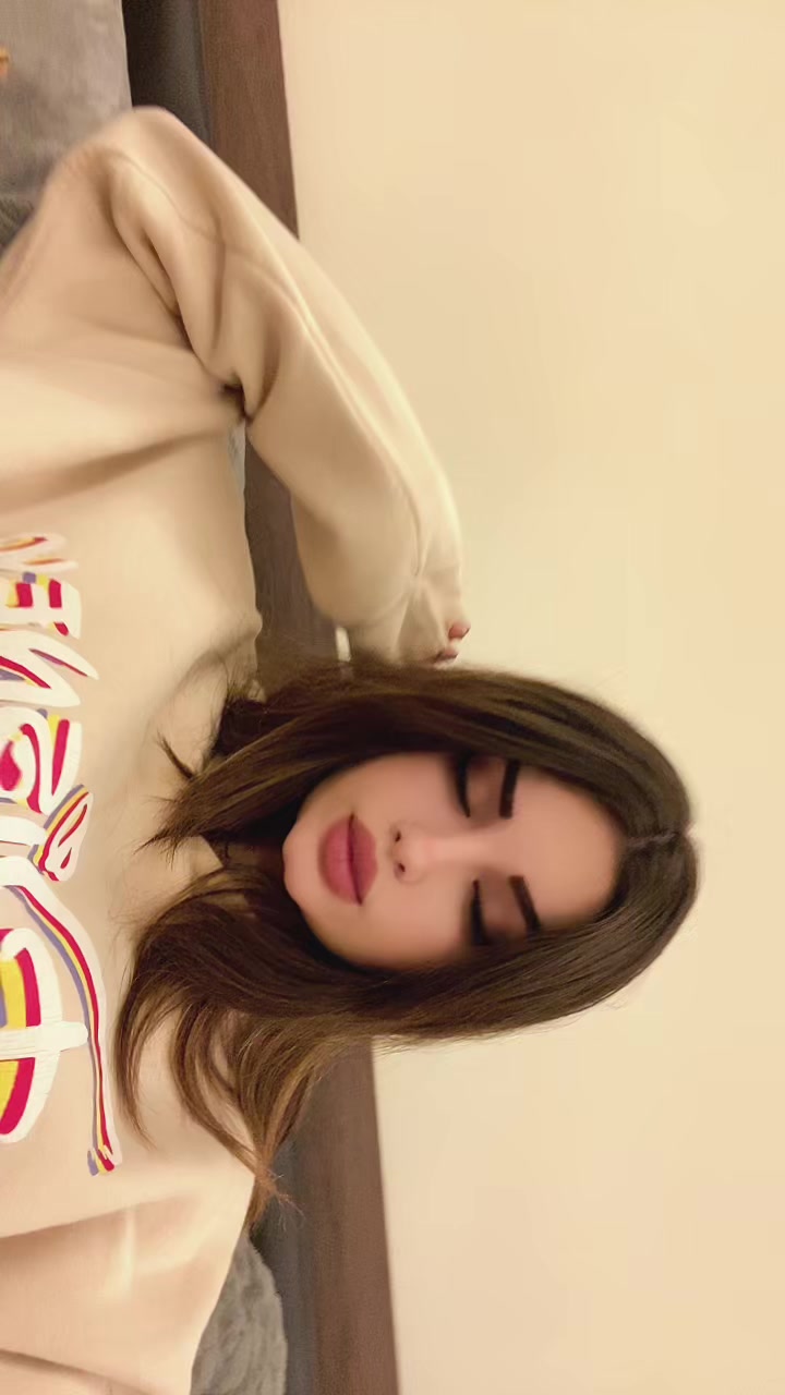@_Sacha_