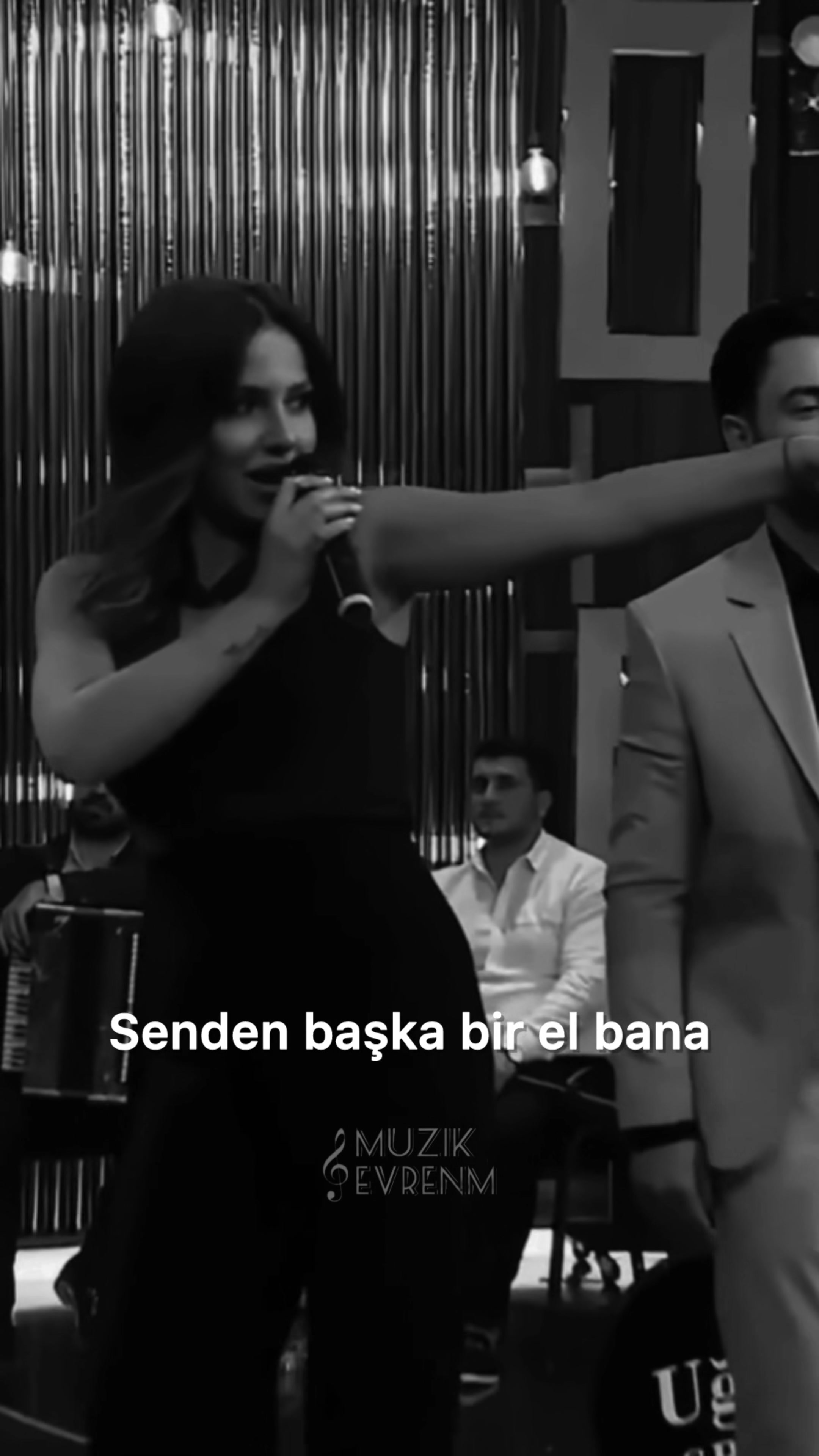 @M&uuml;zik Evrenim
