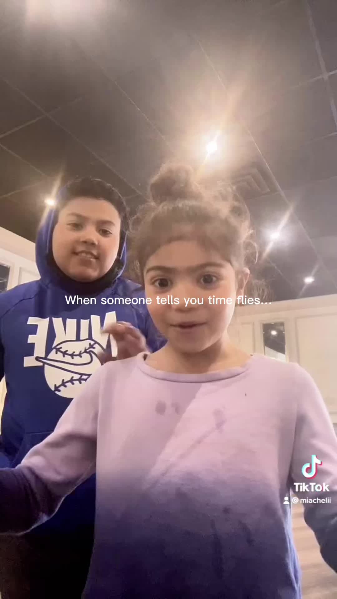 @𝓜𝓲𝓪𝓬𝓱𝓮𝓵𝓲𝓲