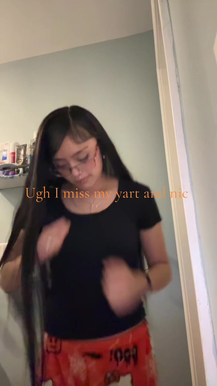@lizgoingnuts