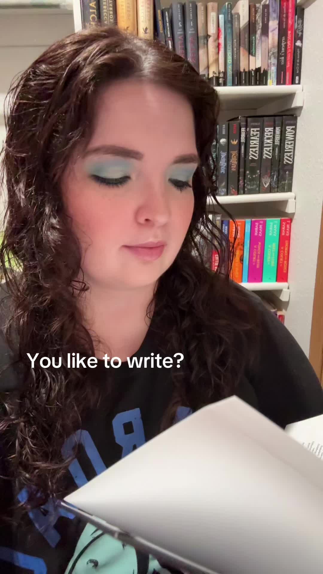 @Katelan Schmidt 📚Author