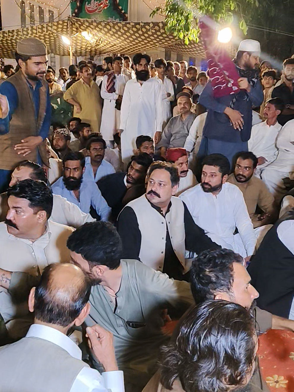 @KING OF CHOUNTRA 👑