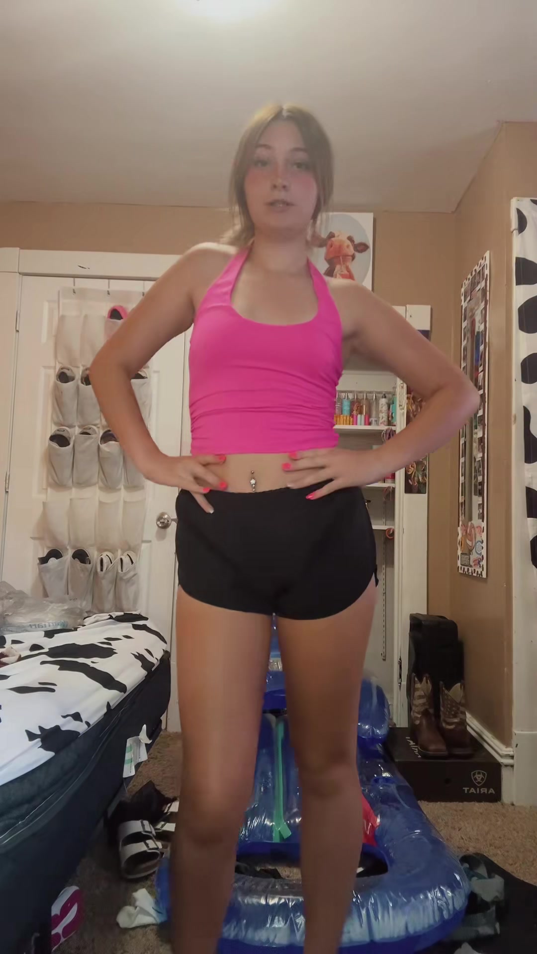 @Hannah.