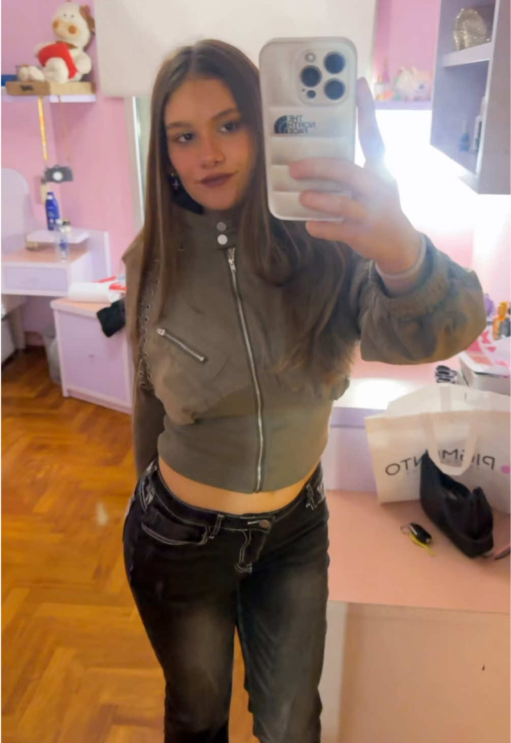 @vickkシ