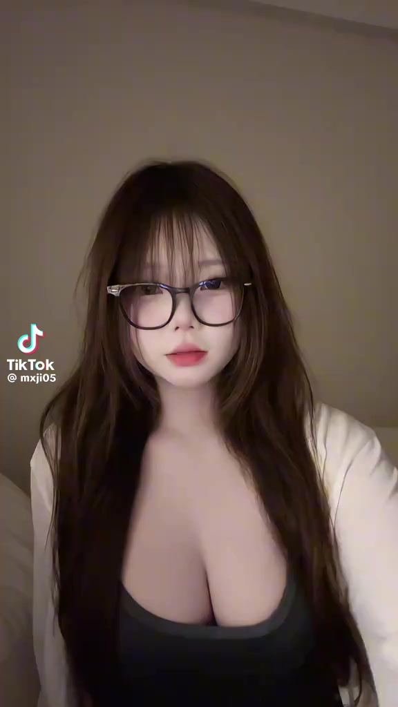 @พี่แว่นเอง(2.9k)
