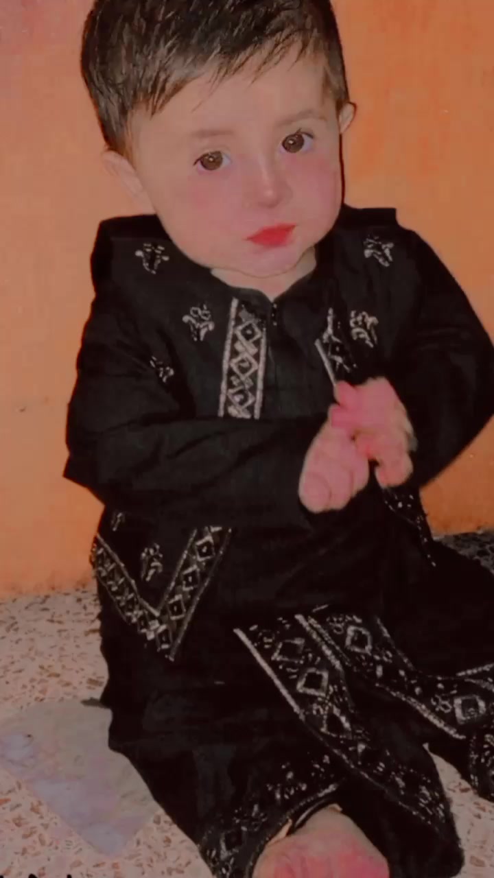@NooR 👑 HuÑ 😚 YaAr 🎭