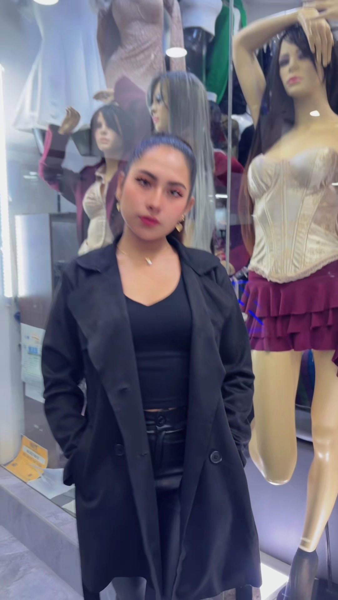 @Andrea’s Fashion Oruro