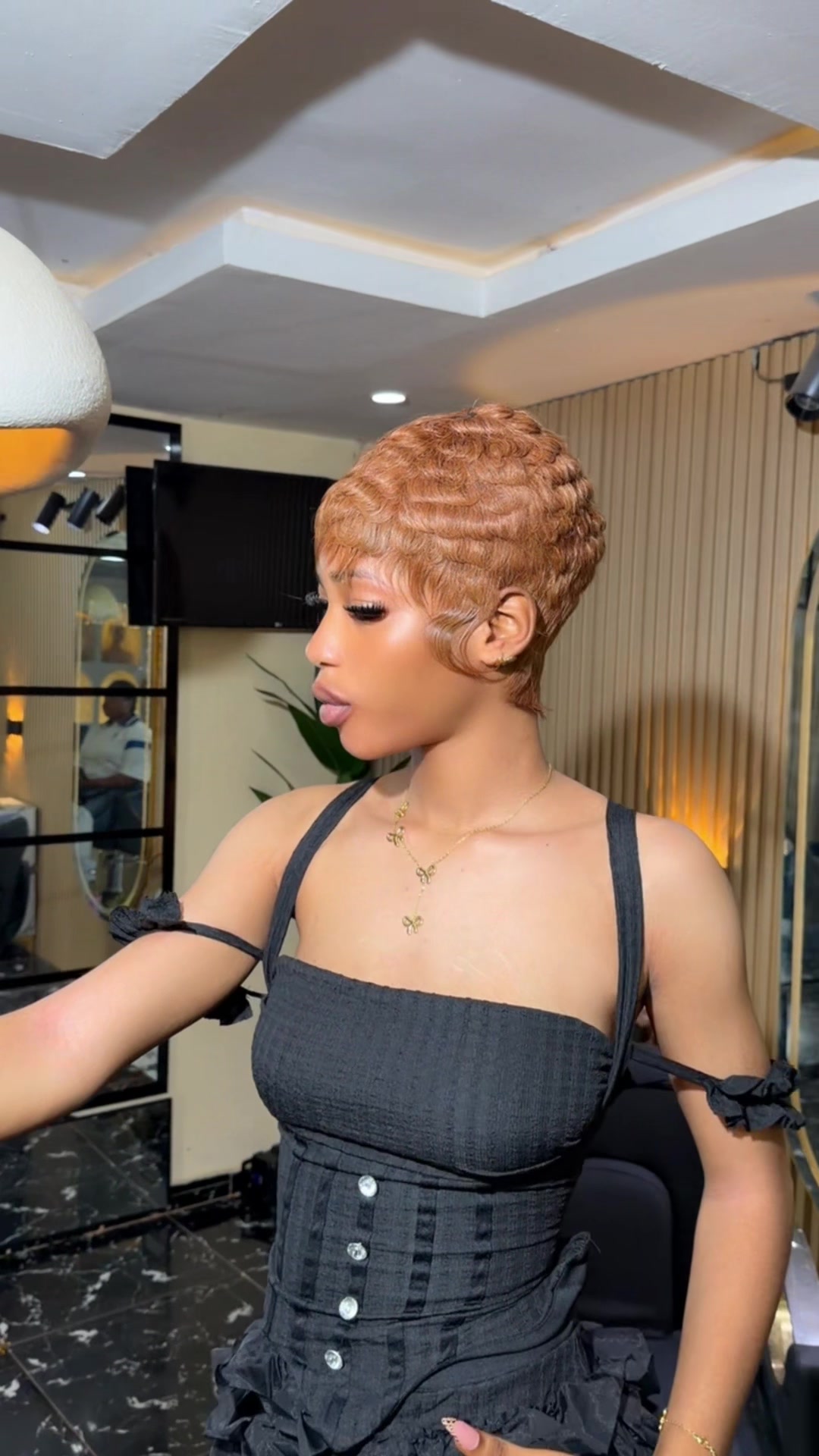 @Ebony hair world