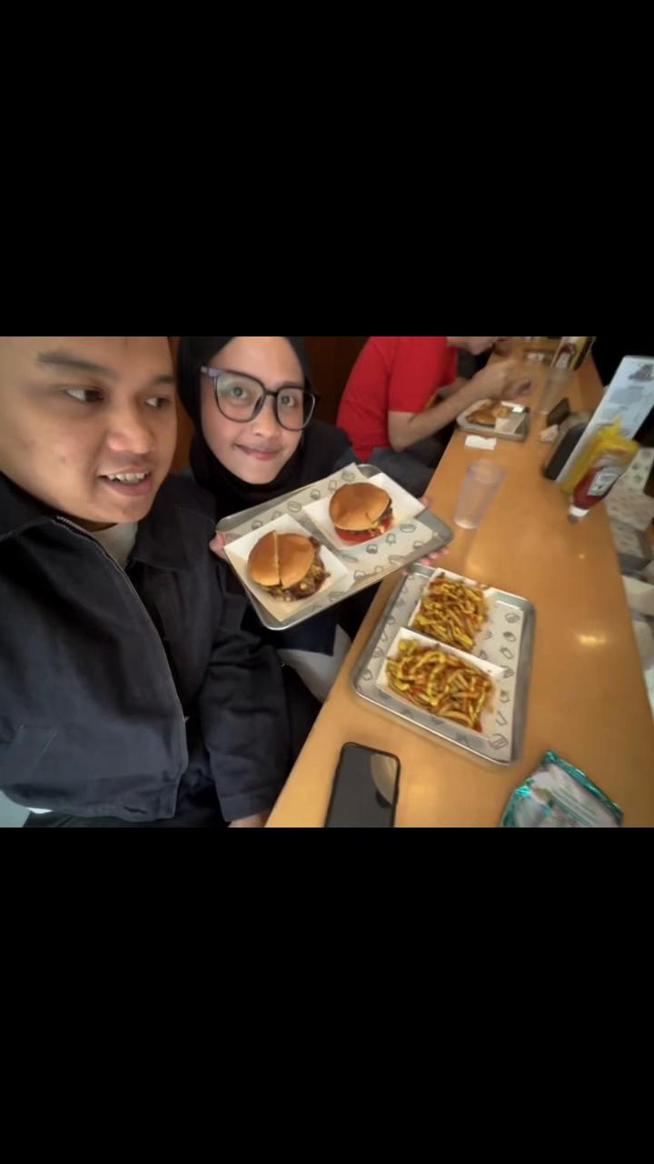 @Indira | Jajan & Jalan Kemana?