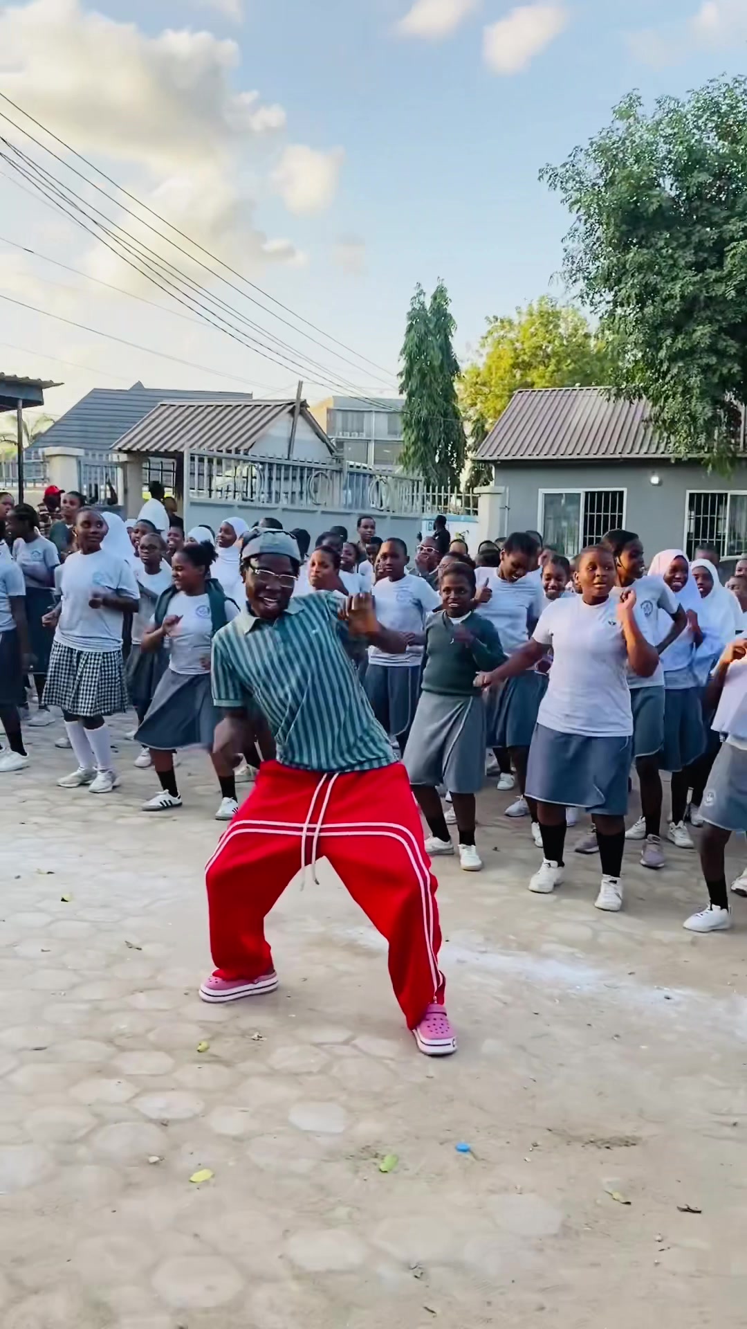 @makono_dancer