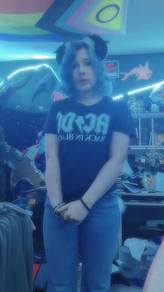@Lilyyy
