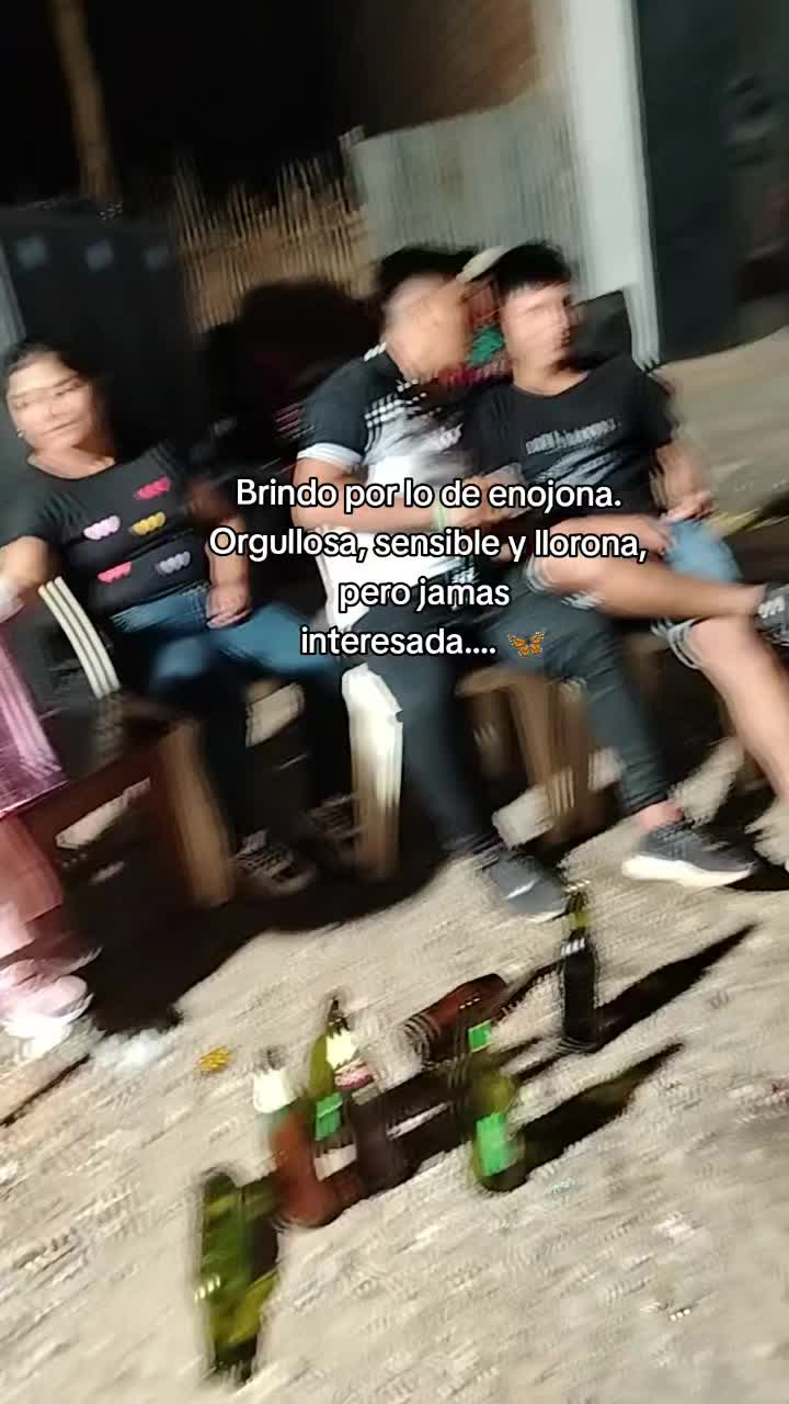 @Luna.