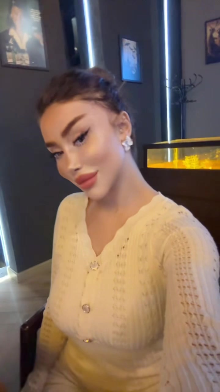 @Məleykə Akbərli