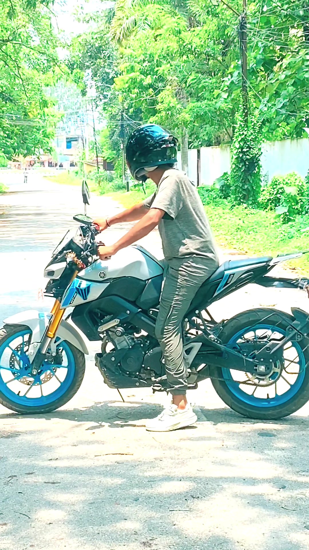 @Its_Anish_jha