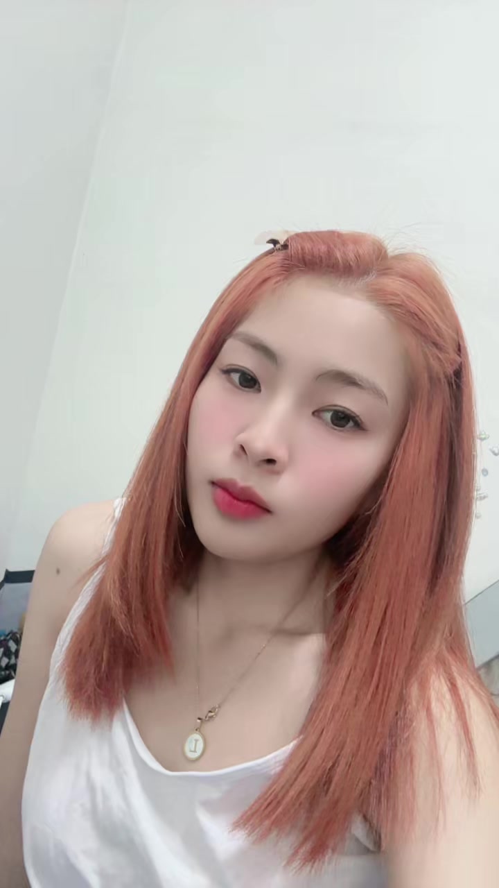 @ลี่น้าชอบกินแป็บชี🦋