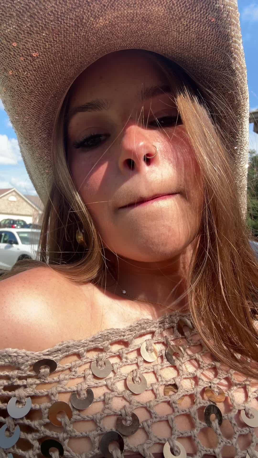 @Lilly