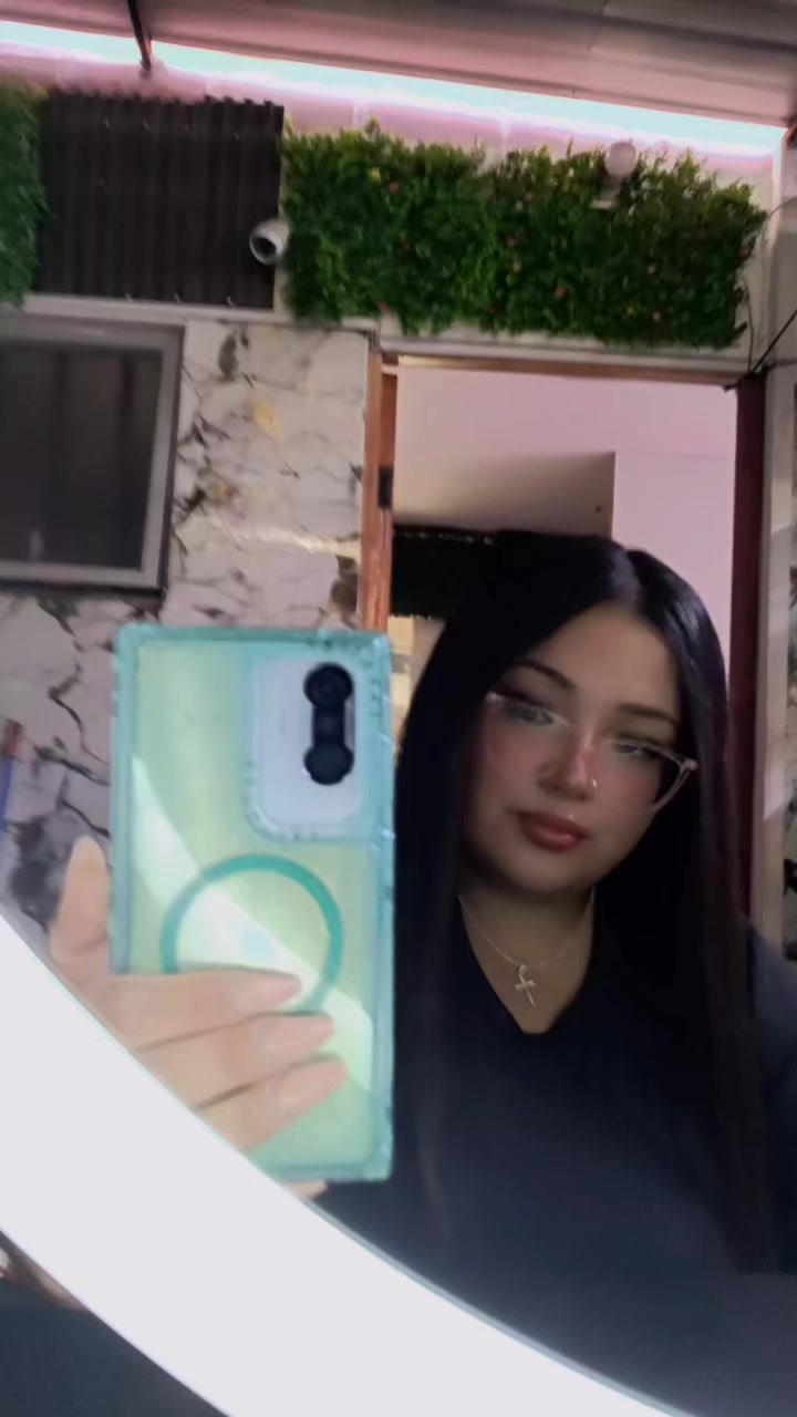 @𝓥𝓪𝓵𝓮𝓷𝓽𝓲𝓷𝓪🦋