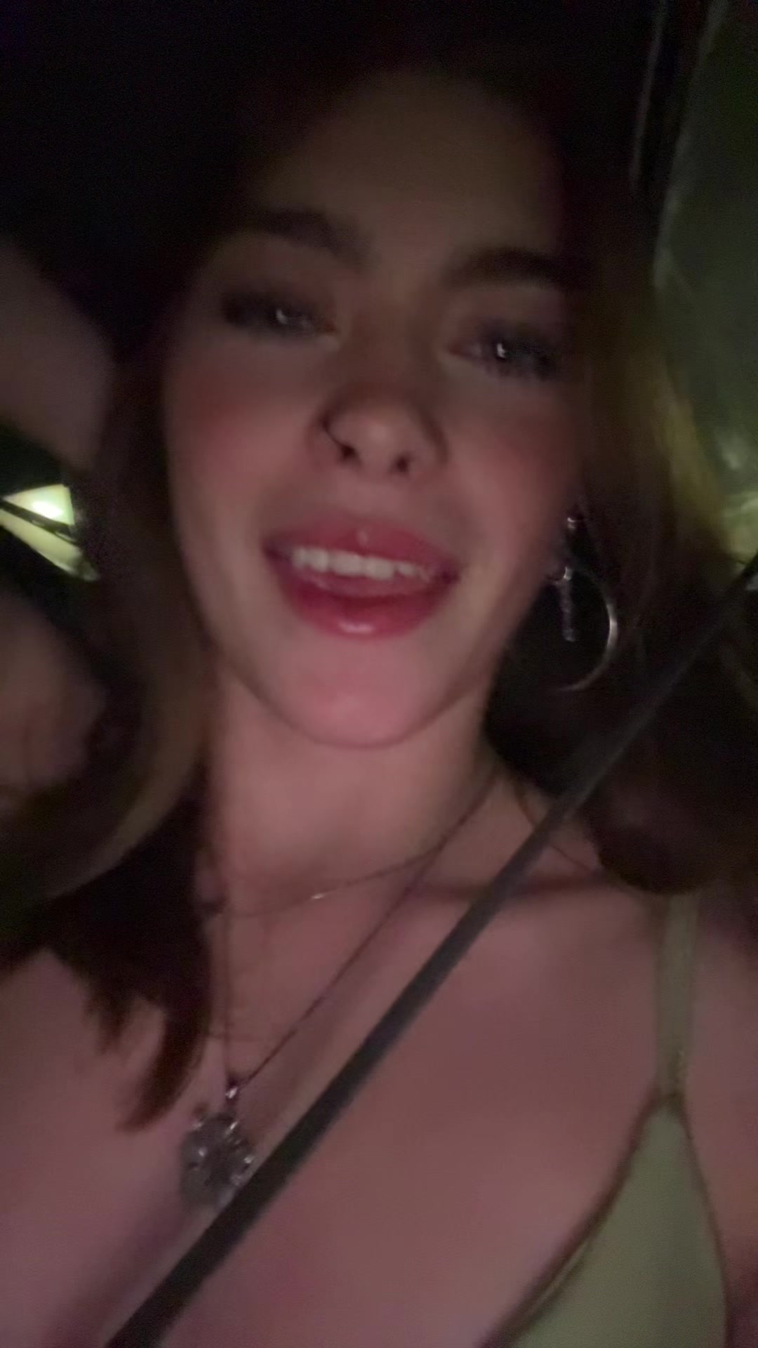 @julia.carson