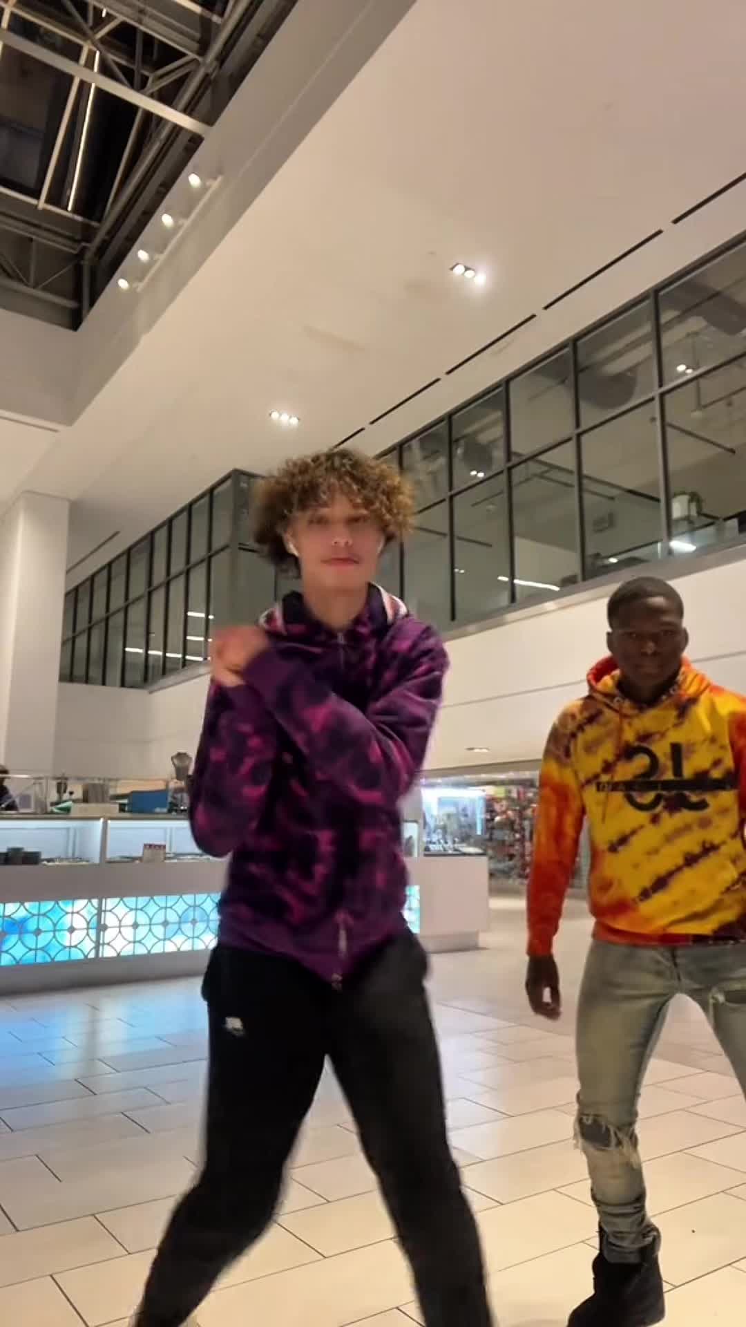 @Blxckhouse☄️