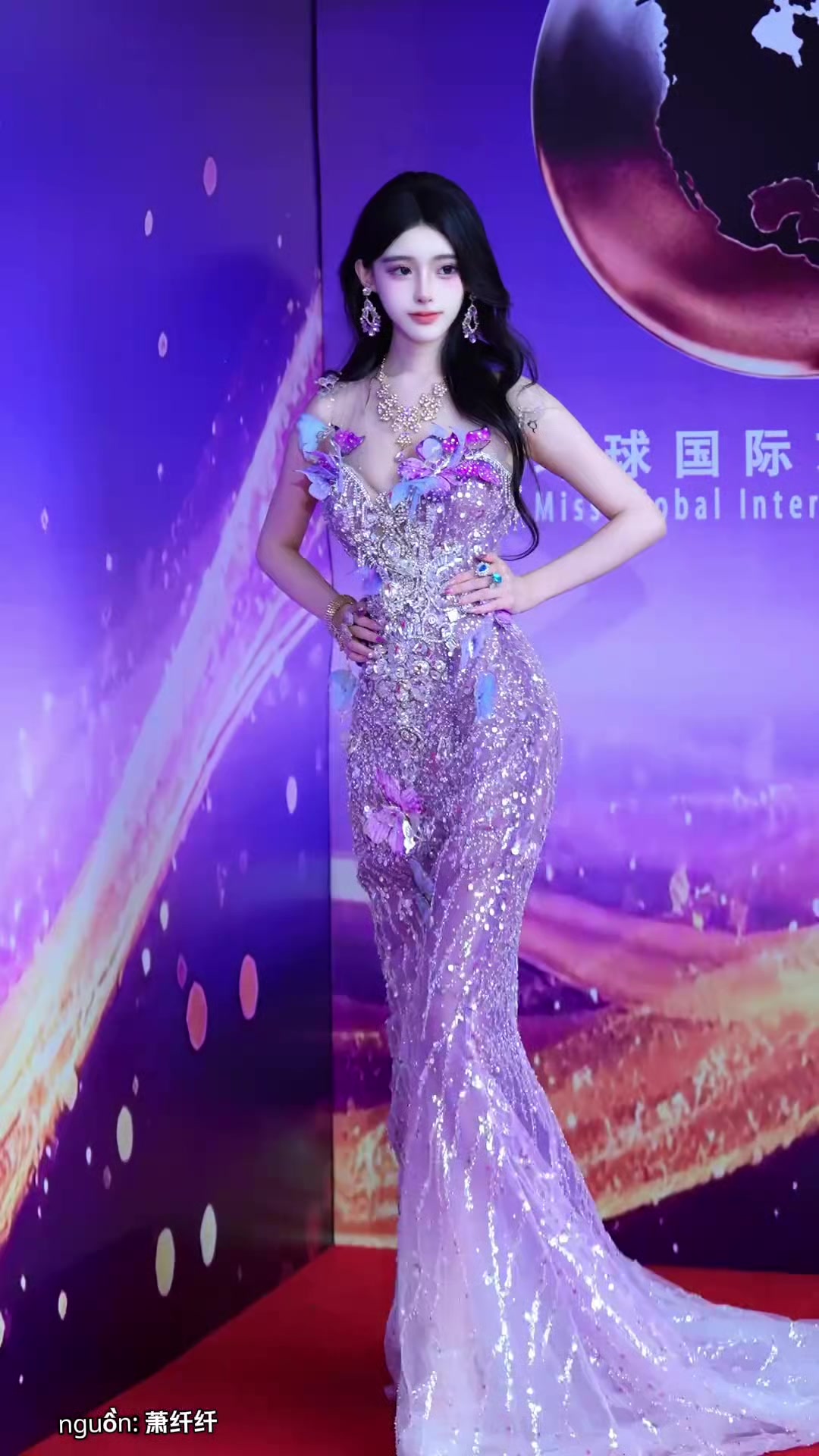 @G&aacute;i Xinh ở Đ&acirc;y