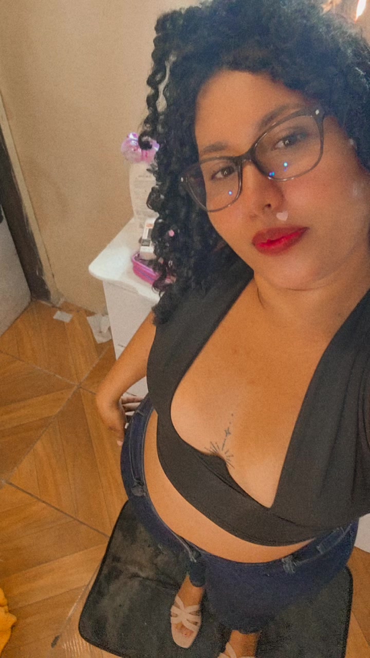 @Elizabeth Escobar🍒🍑🧃