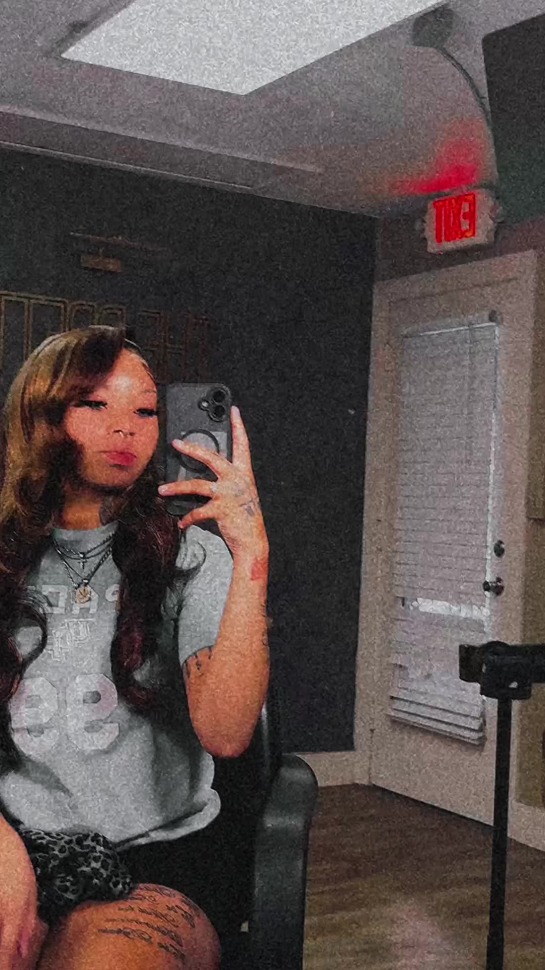 @PrettyThuggᥫ᭡