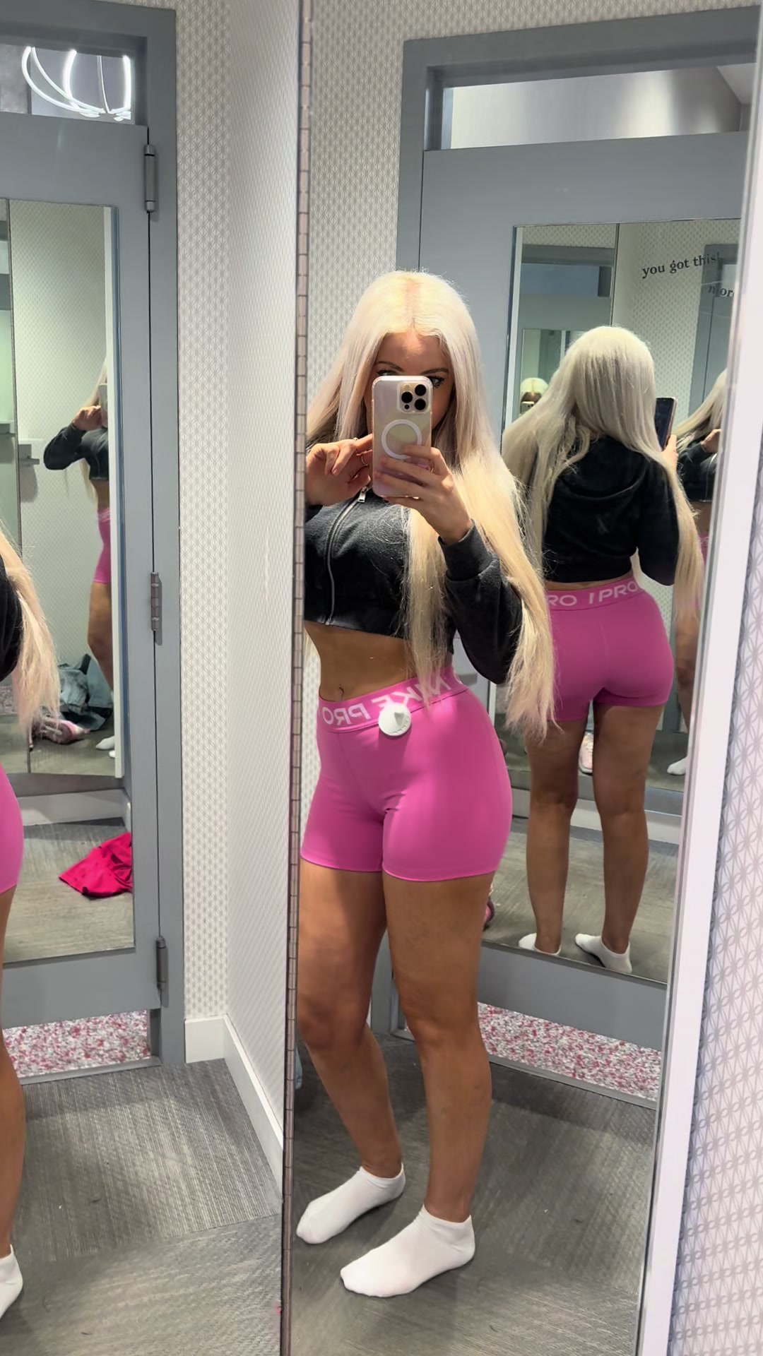 @Blondiexx