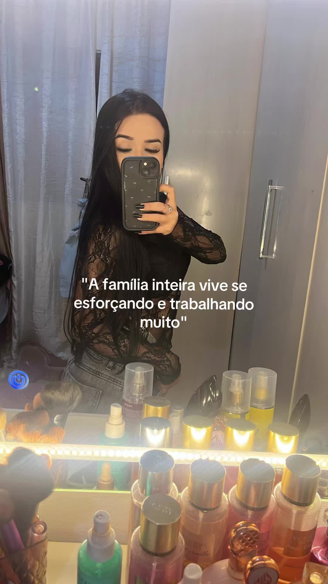 @Ꭵᔕᗩ