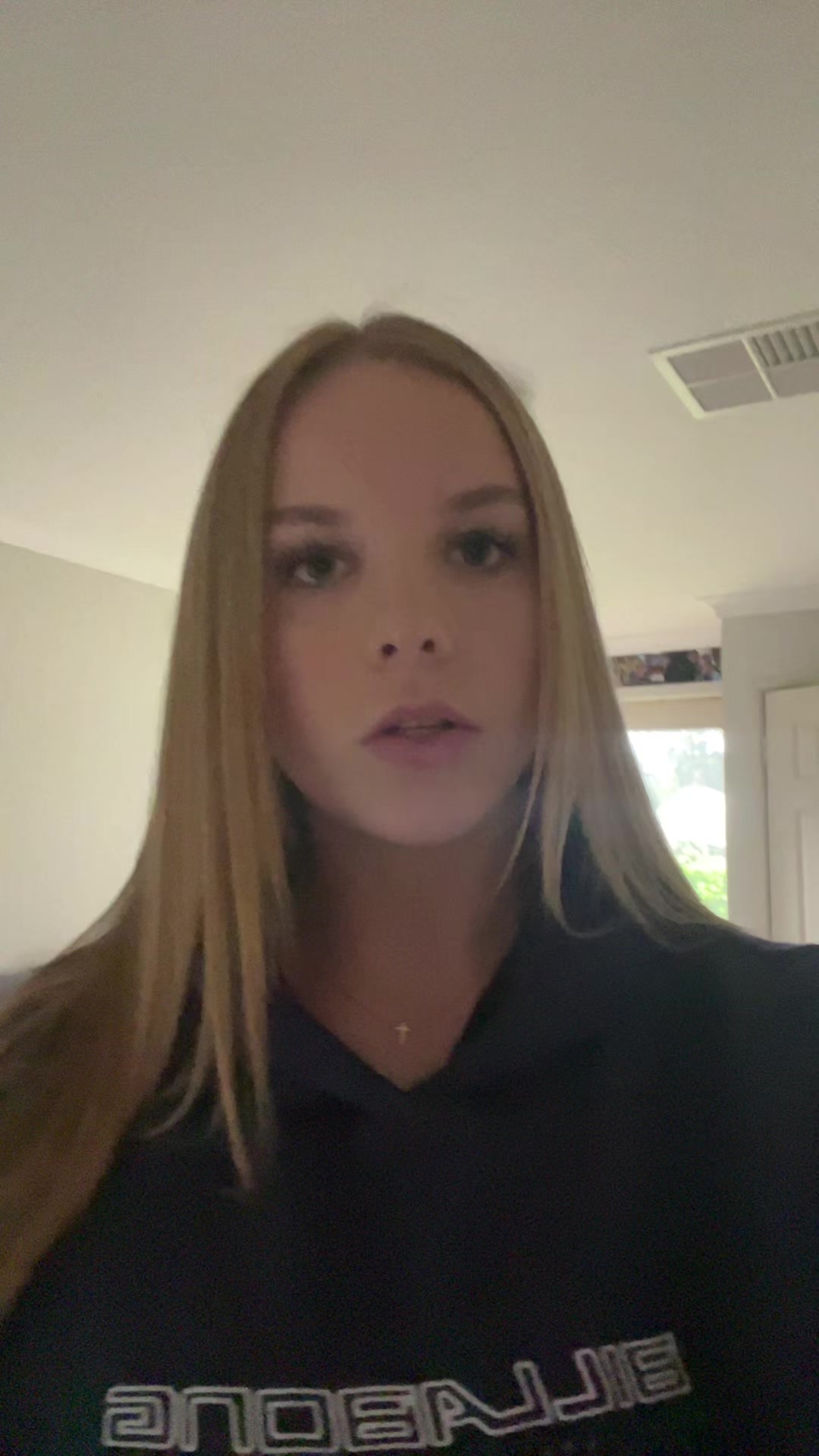 @chloe