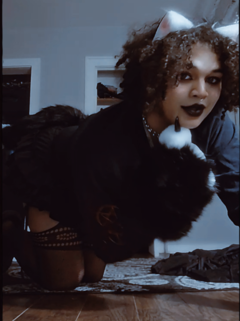 @MarshyIsHawt
