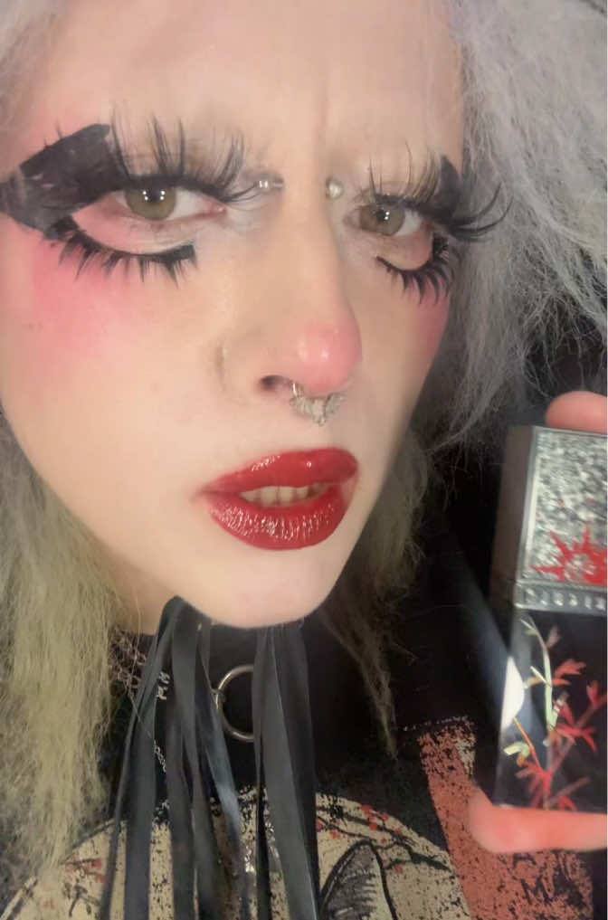 @dollygoth666