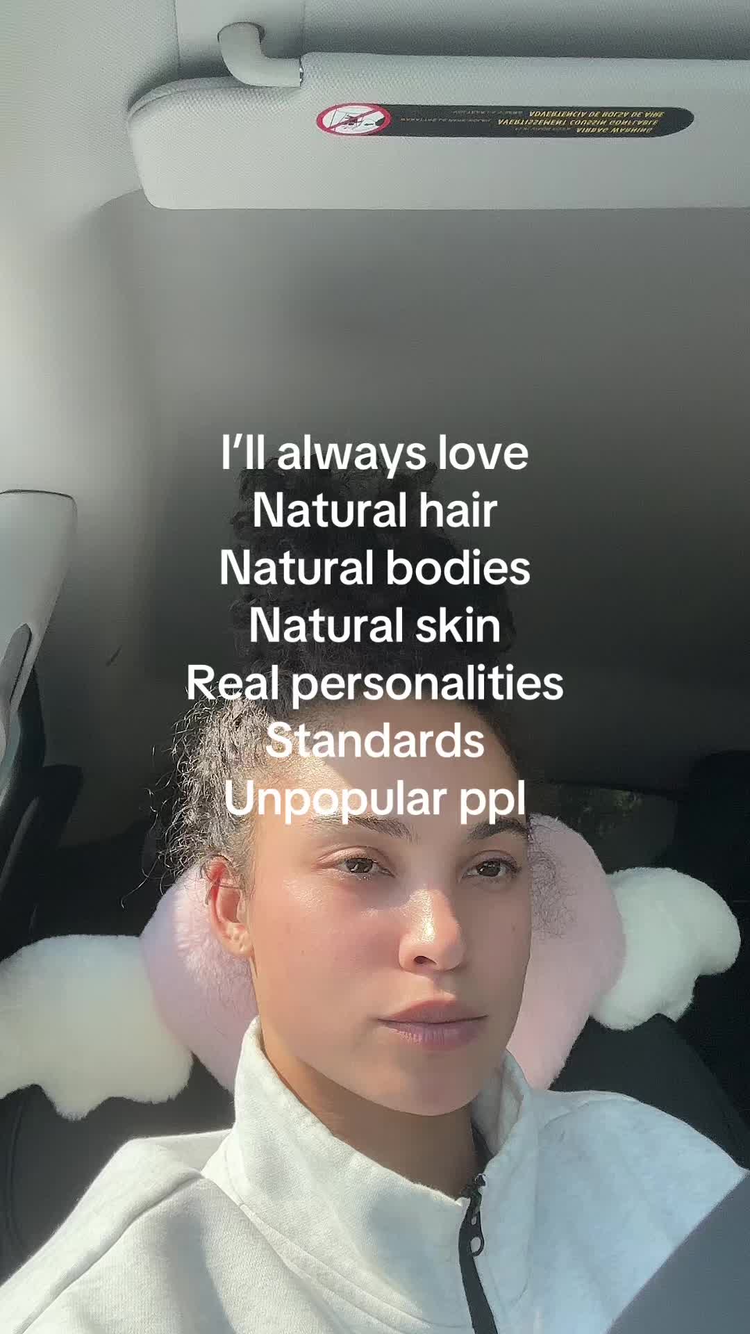 @Ririsimpson