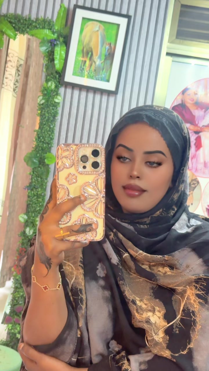 @MAANDEEQ BEAUTY SALON