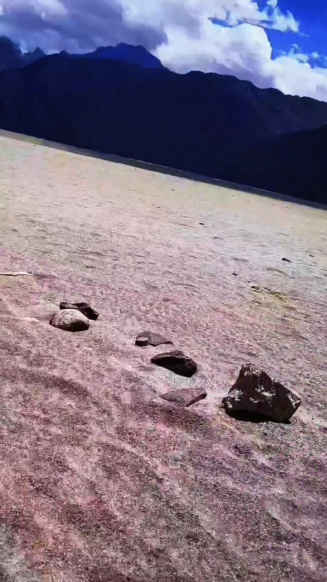 @️