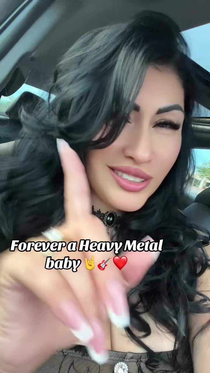 @MrsAnayaBuiltDifferent
