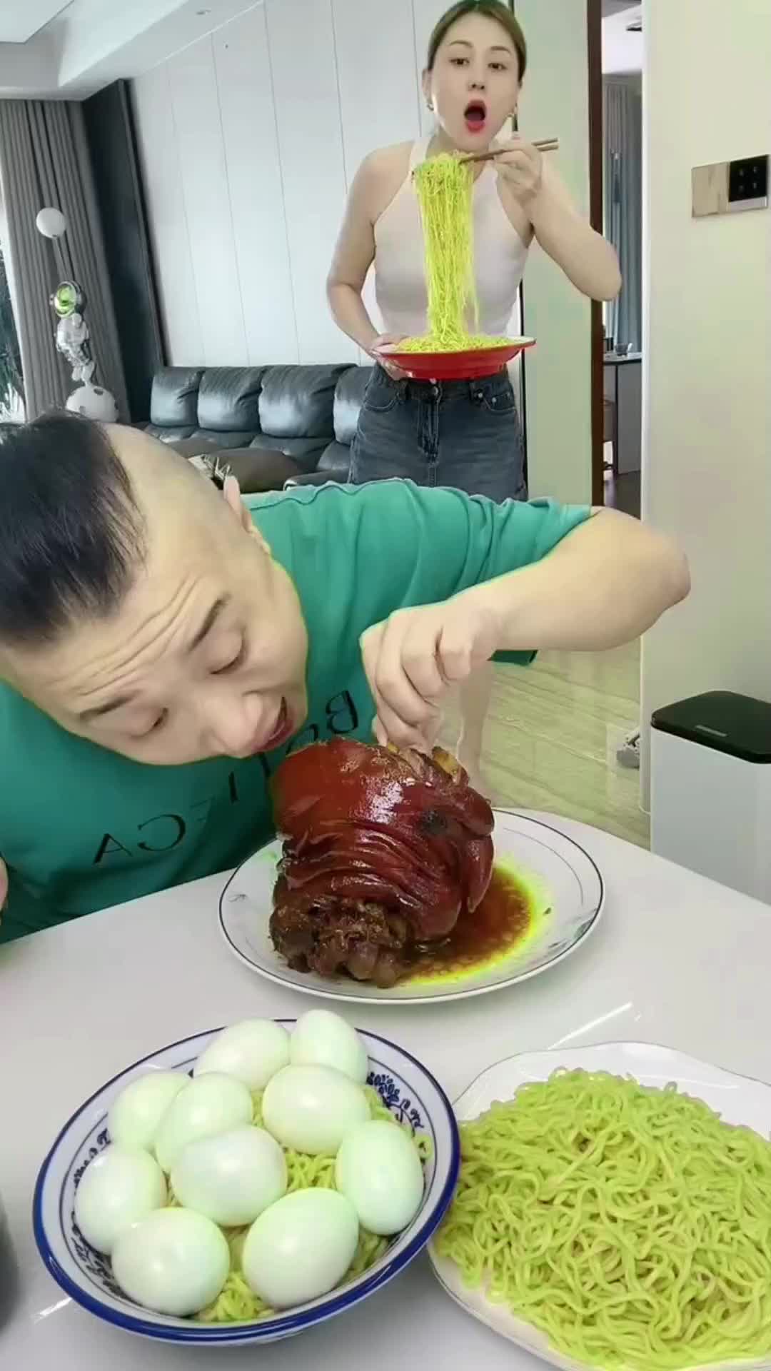 @foodmukbang