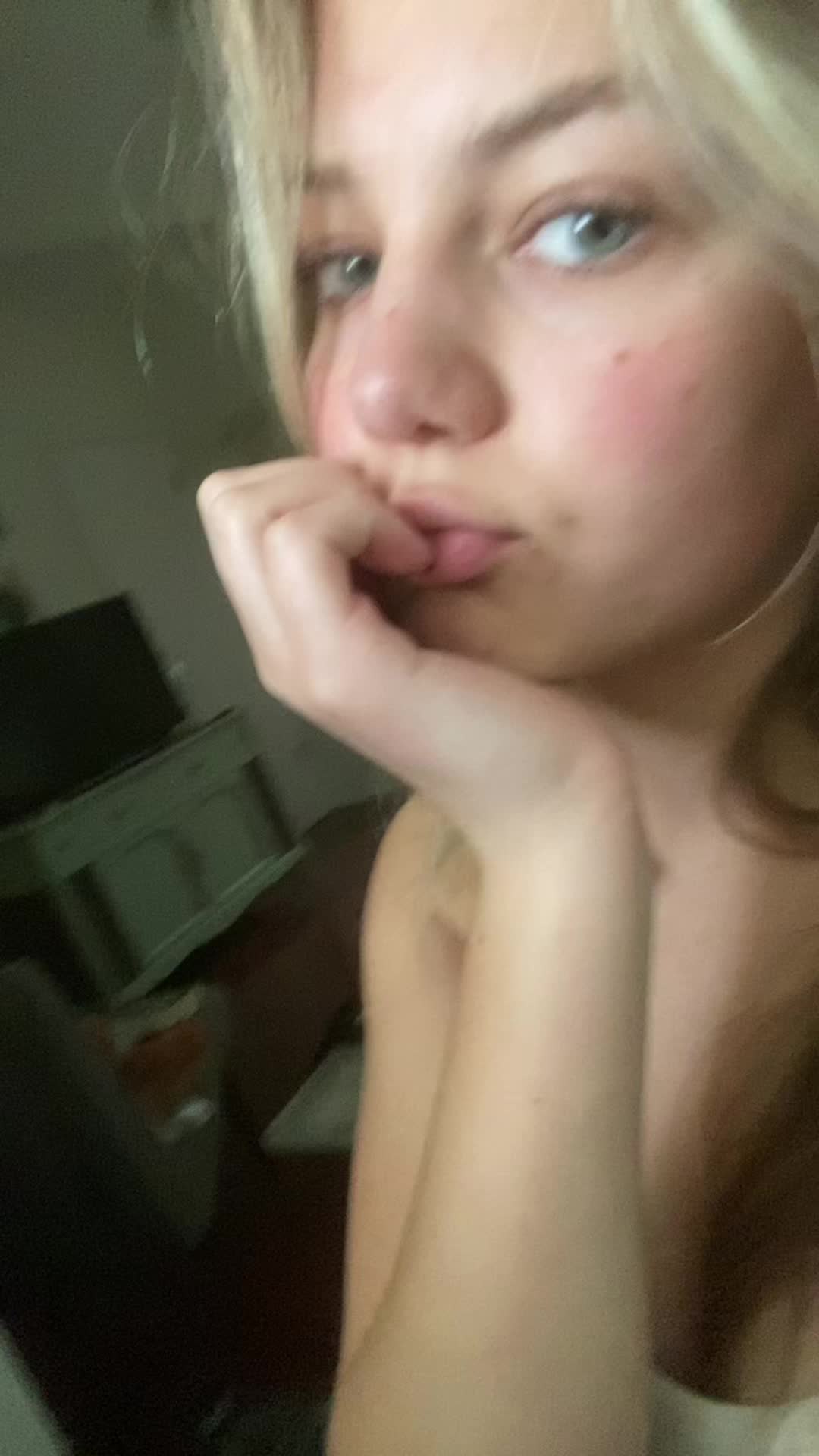 @claire