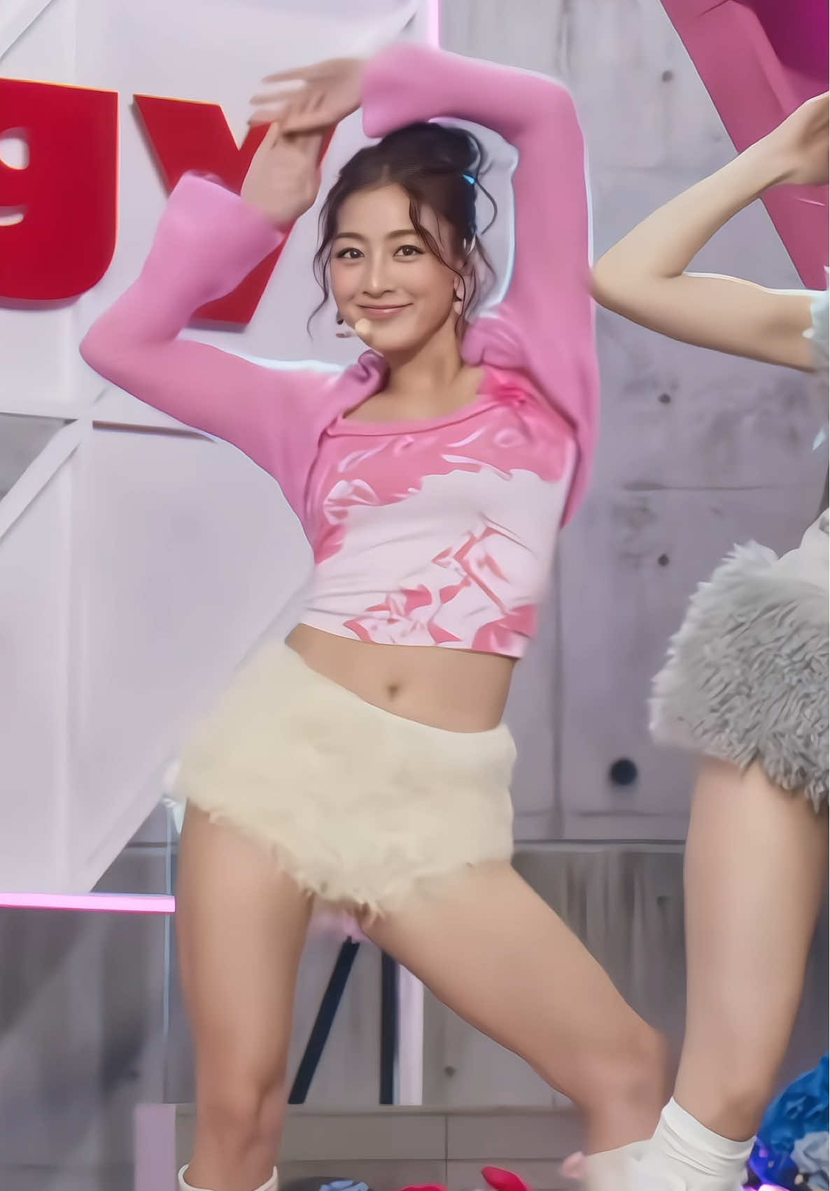 @<3
